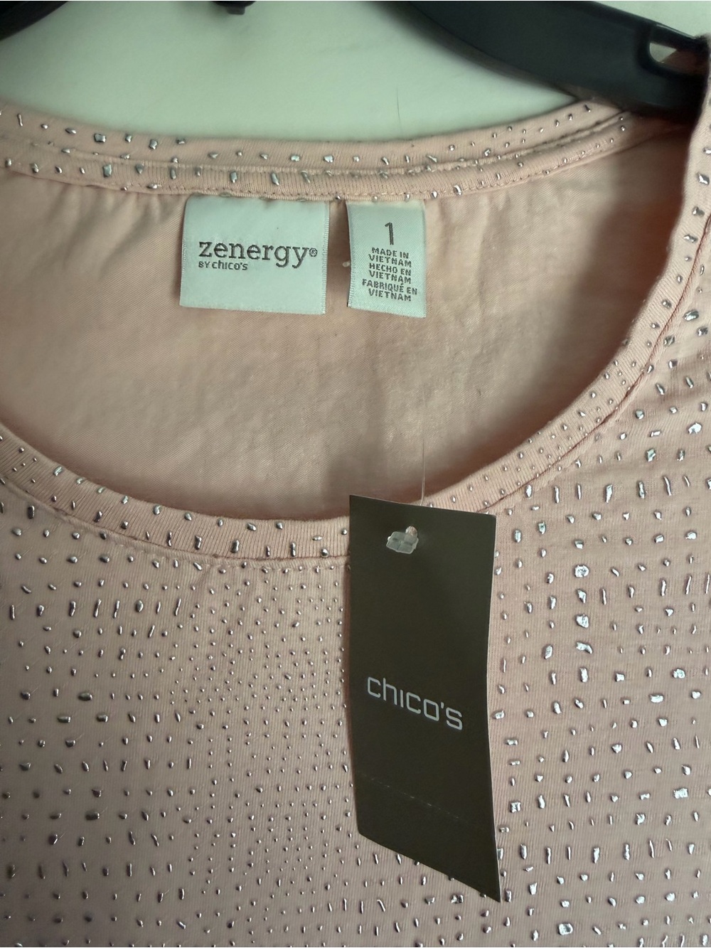 NWT Zenergy by Chicos dew drop pixie pink Studded Detail 3/4 Slv Tee M/8 boho - Picture 6 of 9